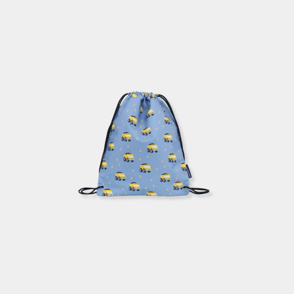 a-little-lovely-company-gym-bag-dump-truck-lifestyle.jpg A Little Lovely Company Παιδική Τσάντα Γυμναστηρίου – Ανατρεπόμενο Φορτηγό - Image 1